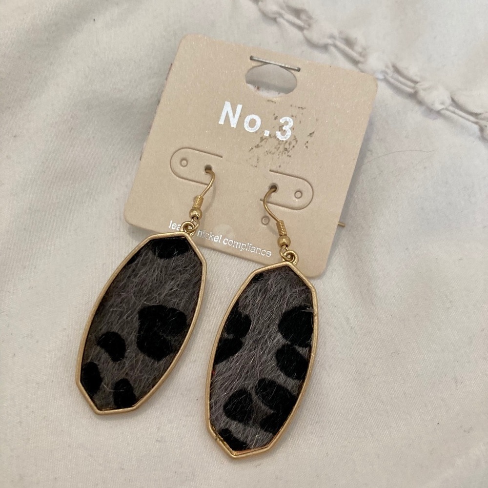 Grey Leopard Print Textured Earrings